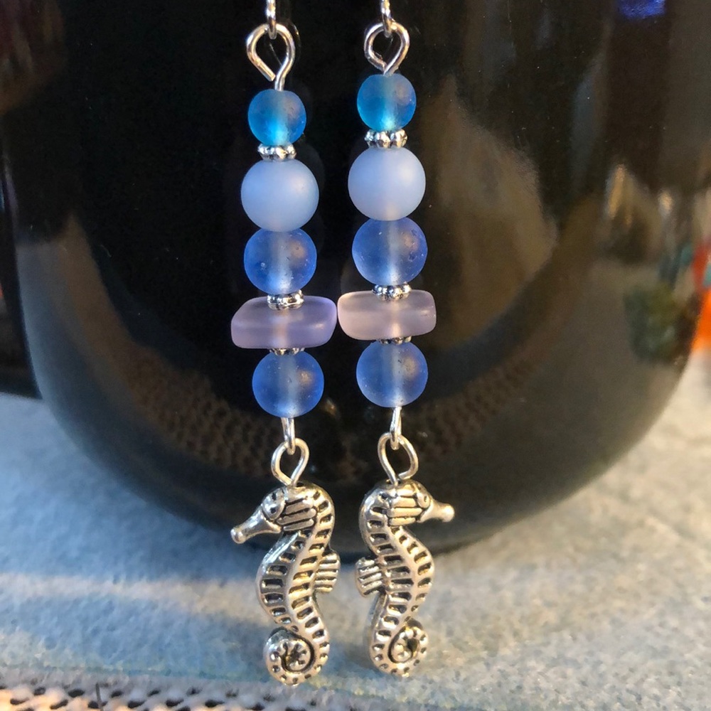 πΊπΈπseahorse recycled glass earrings - Picture 2 of 4